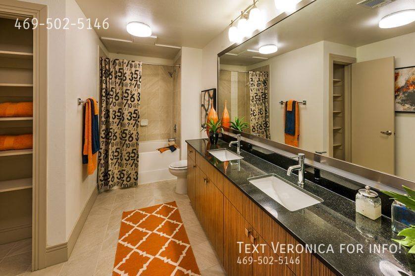 Apartment for rent at 2717 S Lamar Blvd, Austin, TX 78704