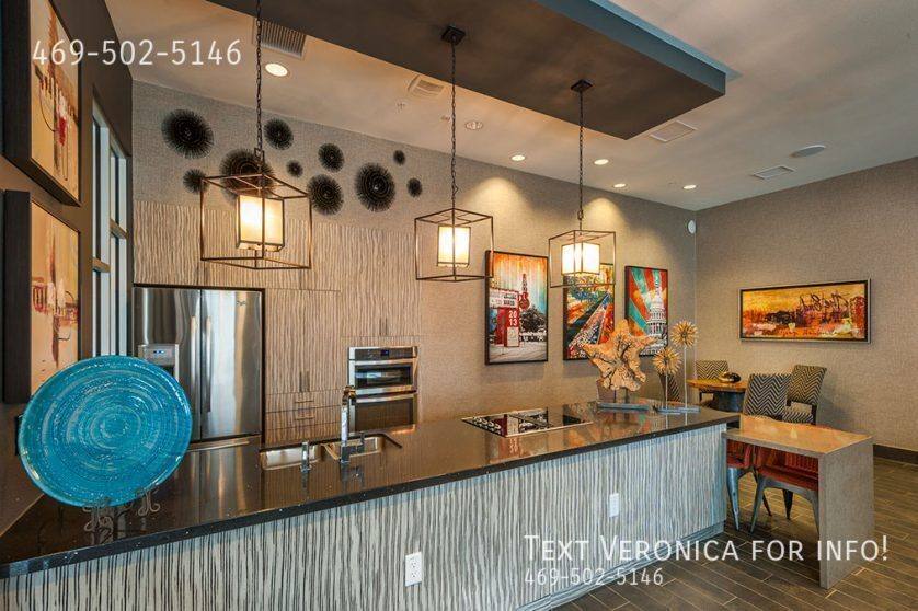 Apartment for rent at 2717 S Lamar Blvd, Austin, TX 78704