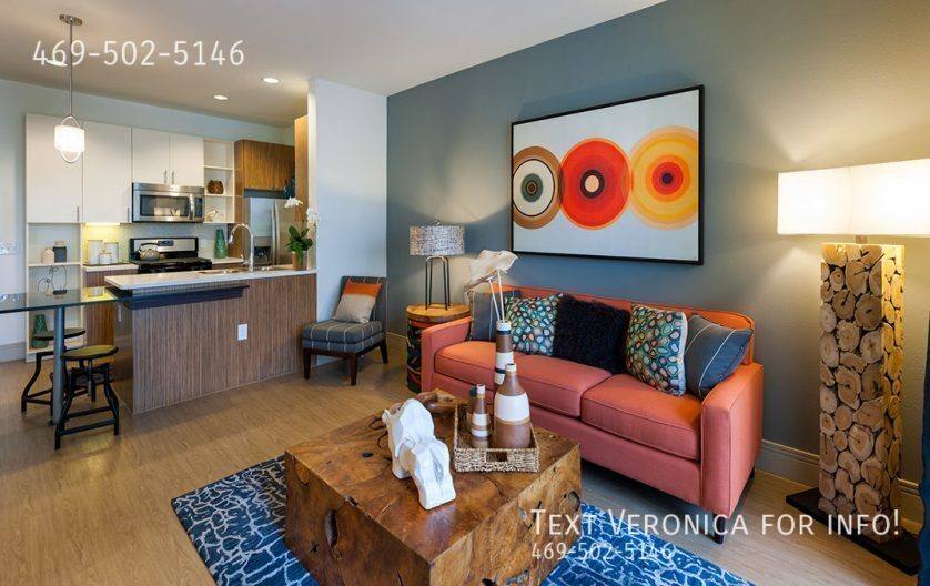 Apartment for rent at 2717 S Lamar Blvd, Austin, TX 78704