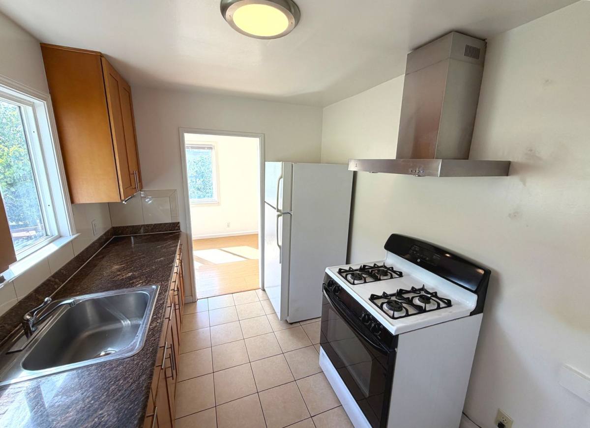 Apartment for rent at 120-122 Madrone Ave, South San Francisco, CA 94080