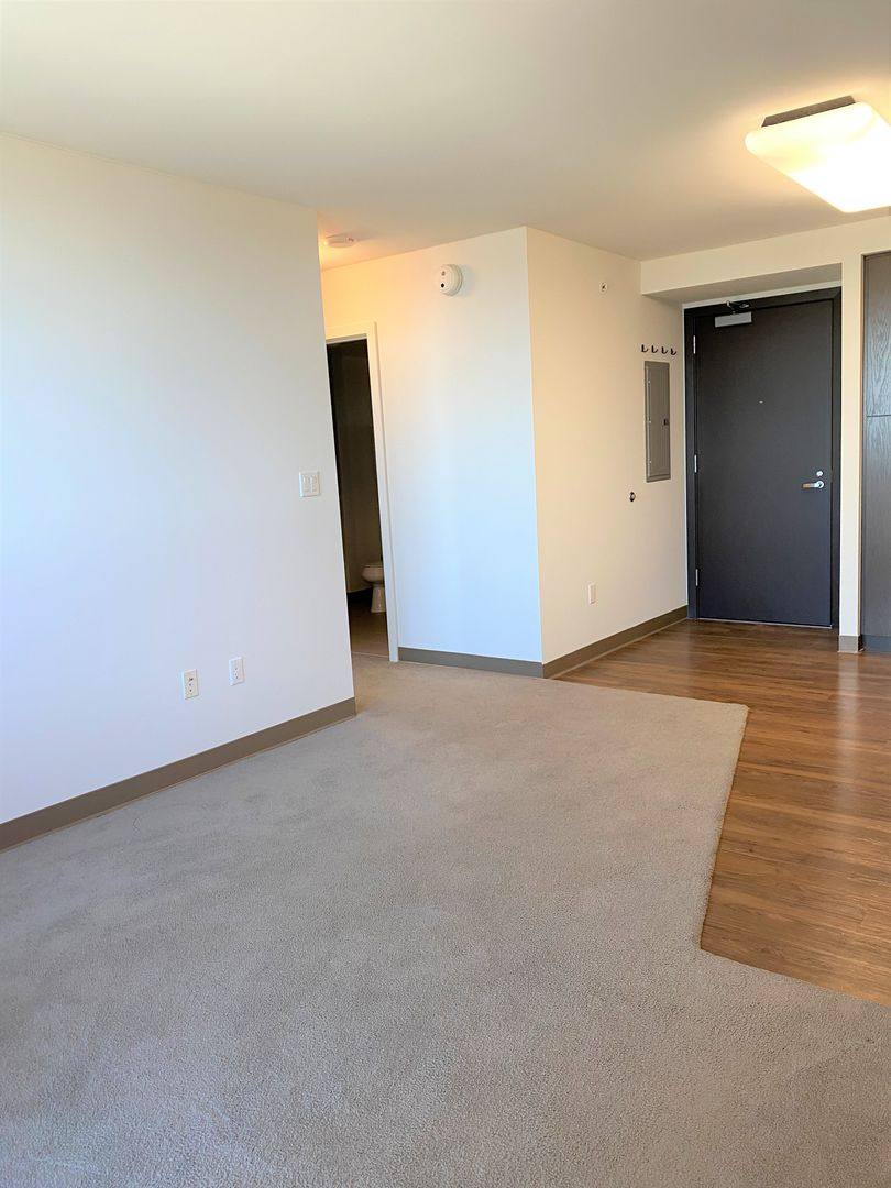 Apartment for rent at 988 Halekauwila St, Honolulu, HI 96814