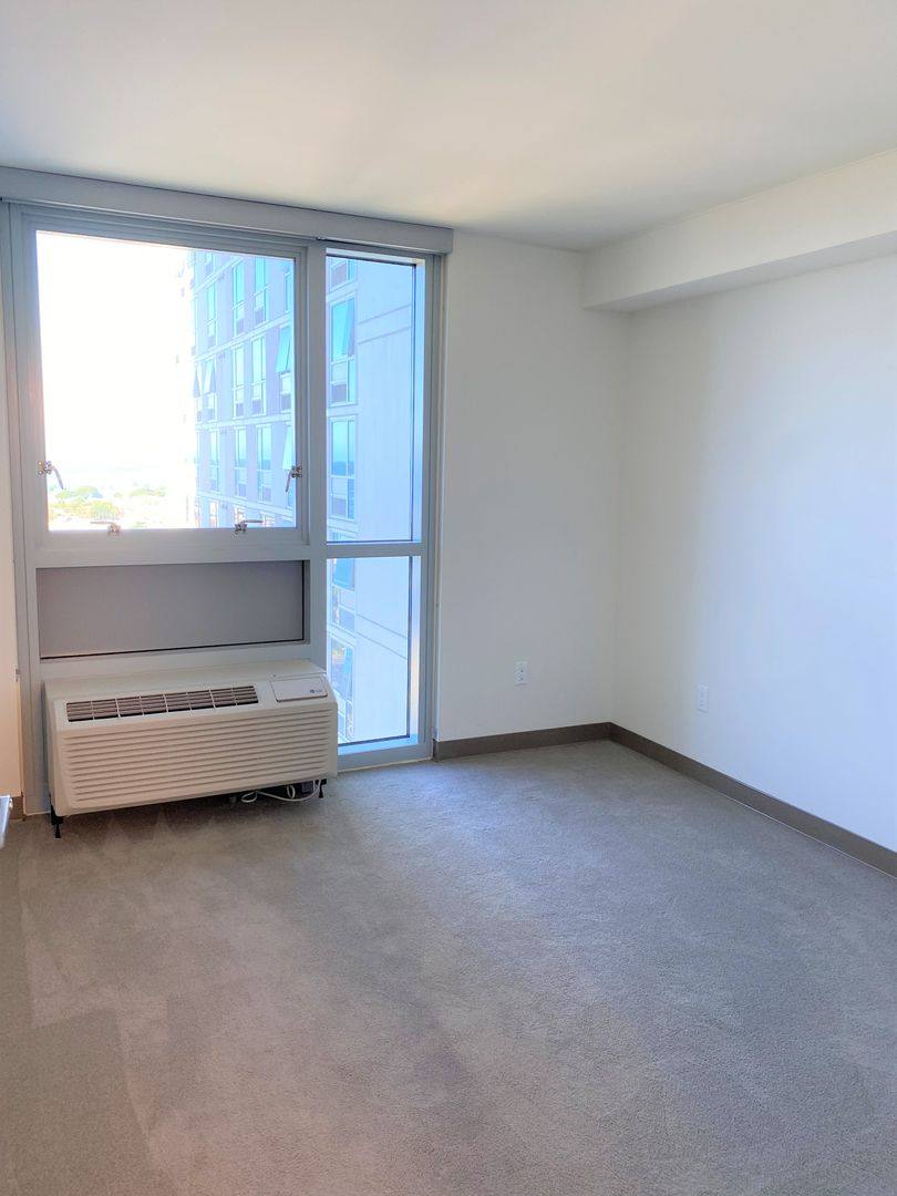 Apartment for rent at 988 Halekauwila St, Honolulu, HI 96814