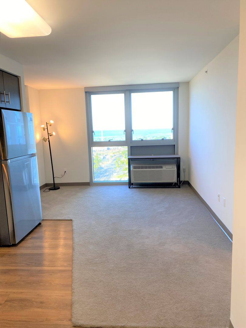 Apartment for rent at 988 Halekauwila St, Honolulu, HI 96814