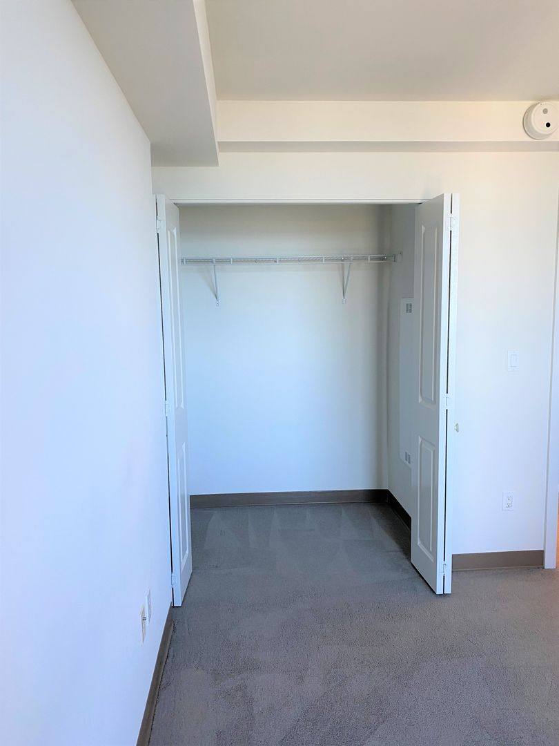 Apartment for rent at 988 Halekauwila St, Honolulu, HI 96814
