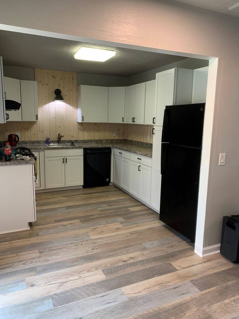 House for rent at 921 Alameda Ave, Astoria, OR 97103