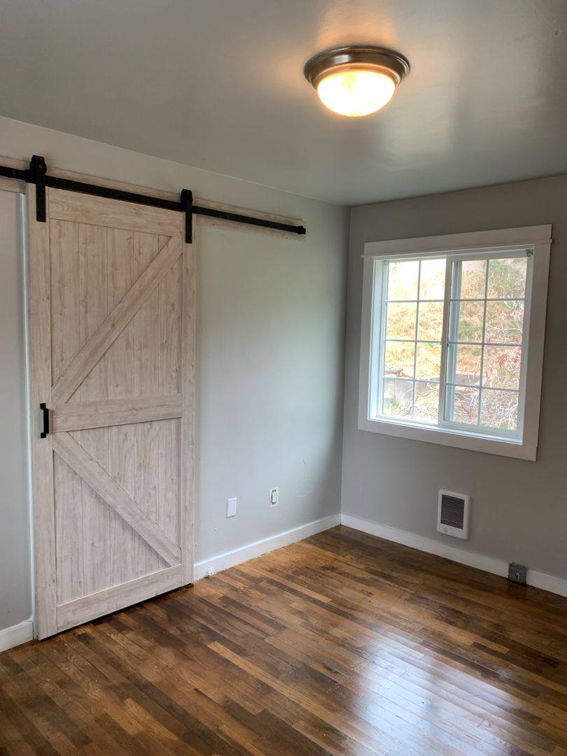 House for rent at 921 Alameda Ave, Astoria, OR 97103