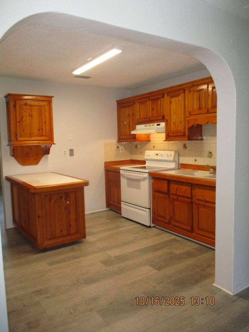 House for rent at 331 Clifton Ave, Daytona Beach, FL 32117