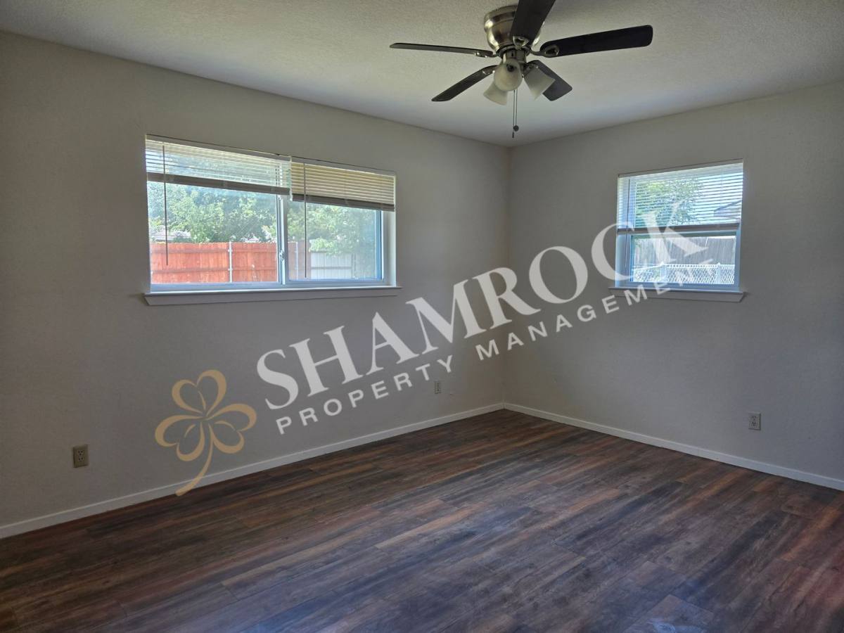 House for rent at 929 Rosedale Dr, Hewitt, TX 76643