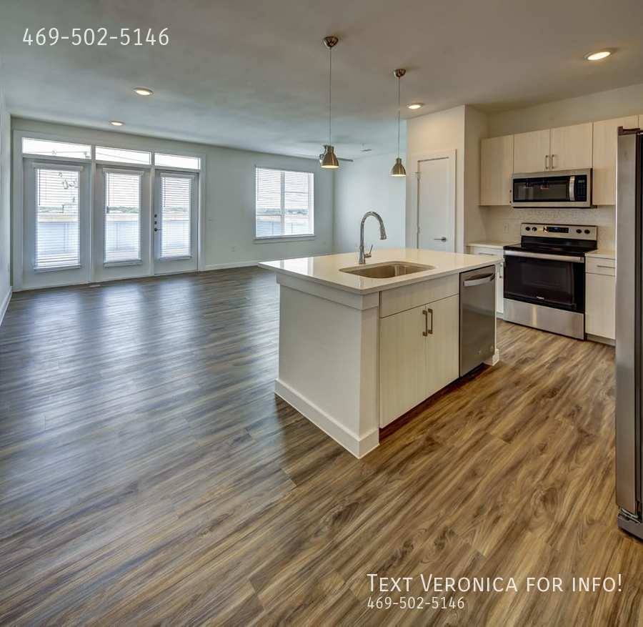 Apartment for rent at 2435 E Riverside Dr, Austin, TX 78741