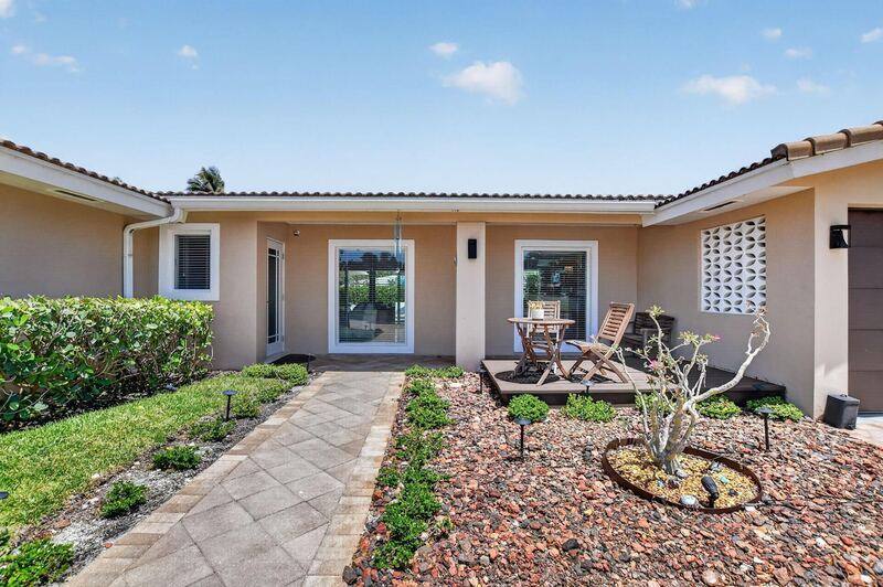 House for rent at 424 SW 7th Way, Boca Raton, FL 33486