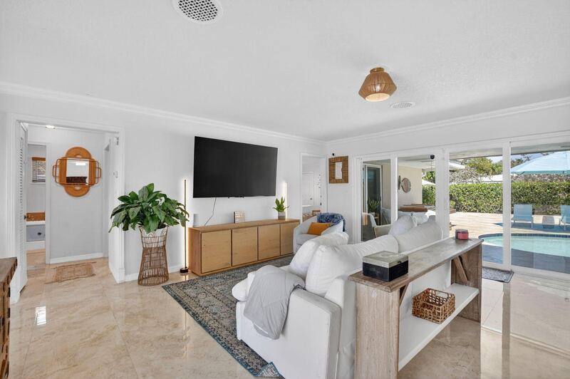 House for rent at 424 SW 7th Way, Boca Raton, FL 33486