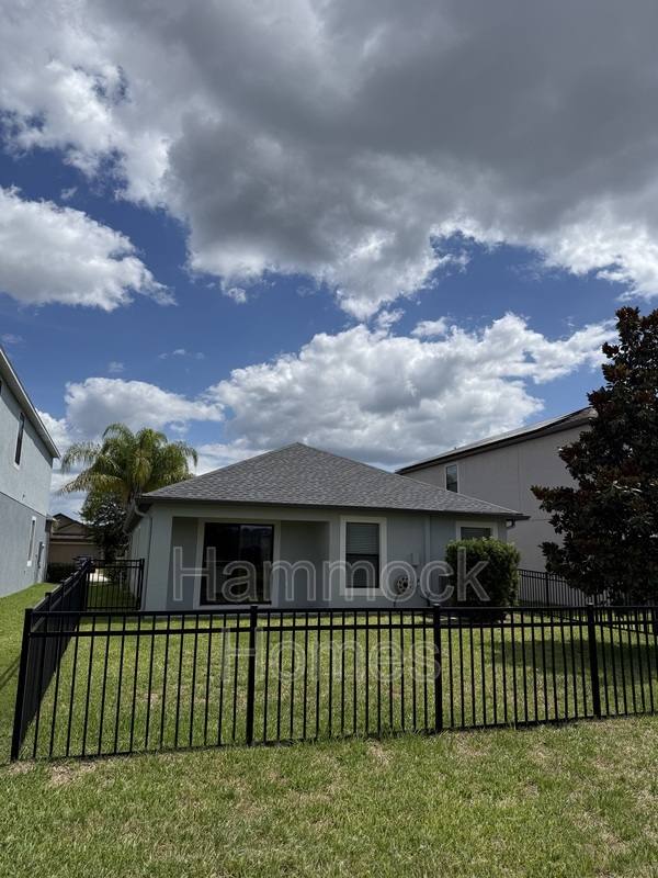 House for rent at 10124 Newminster Loop, Sun City Center, FL 33573