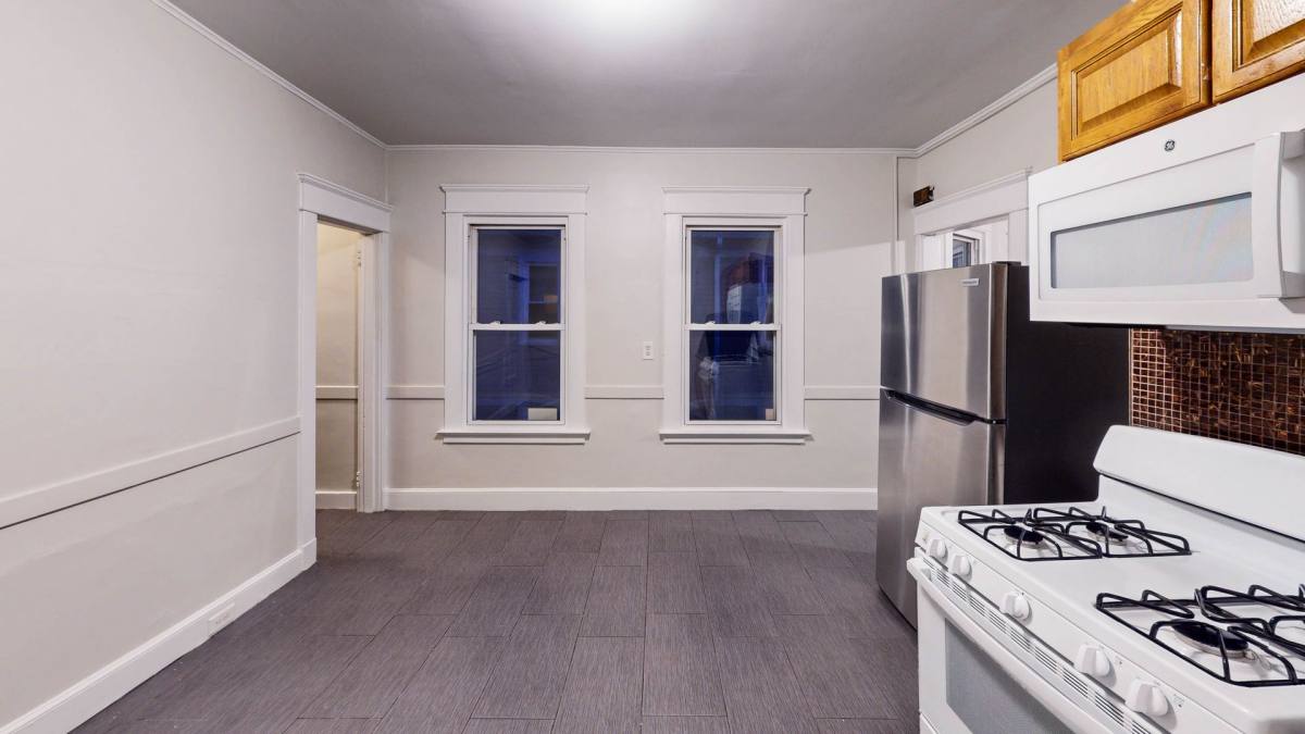 Apartment for rent at 71-73 Blake St #2, New Haven, CT 06511