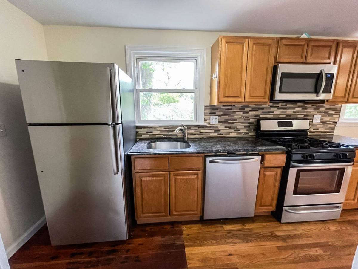 Apartment for rent at 252 Goffe Terrace #3, New Haven, CT 06511