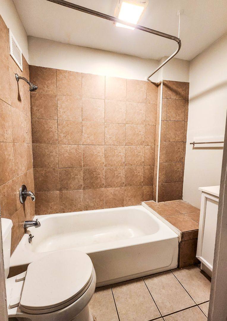 Apartment for rent at 46-48 Henry St #1L, New Haven, CT 06511