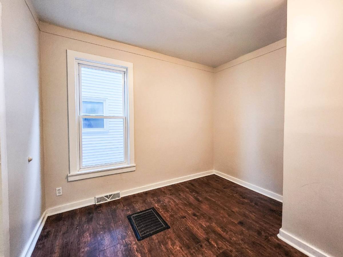 Apartment for rent at 46-48 Henry St #1L, New Haven, CT 06511