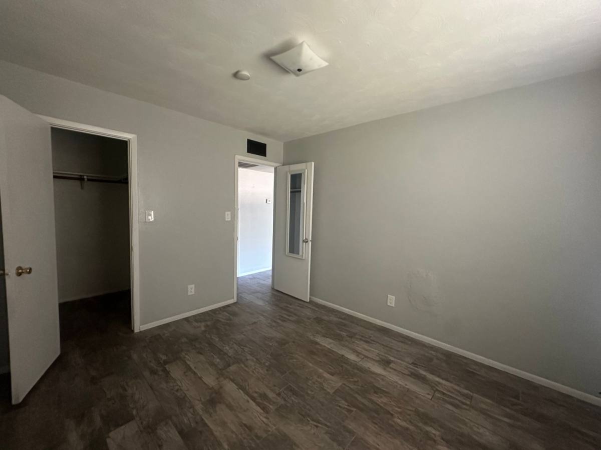 Townhouse for rent at 2504 N 52nd St, Phoenix, AZ 85008