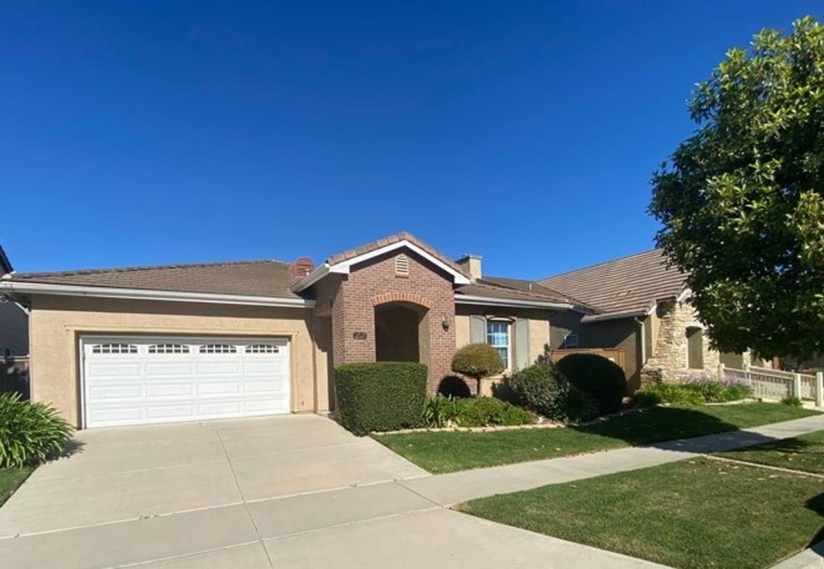 House for rent at 2527 Elliott St, Santa Maria, CA 93455