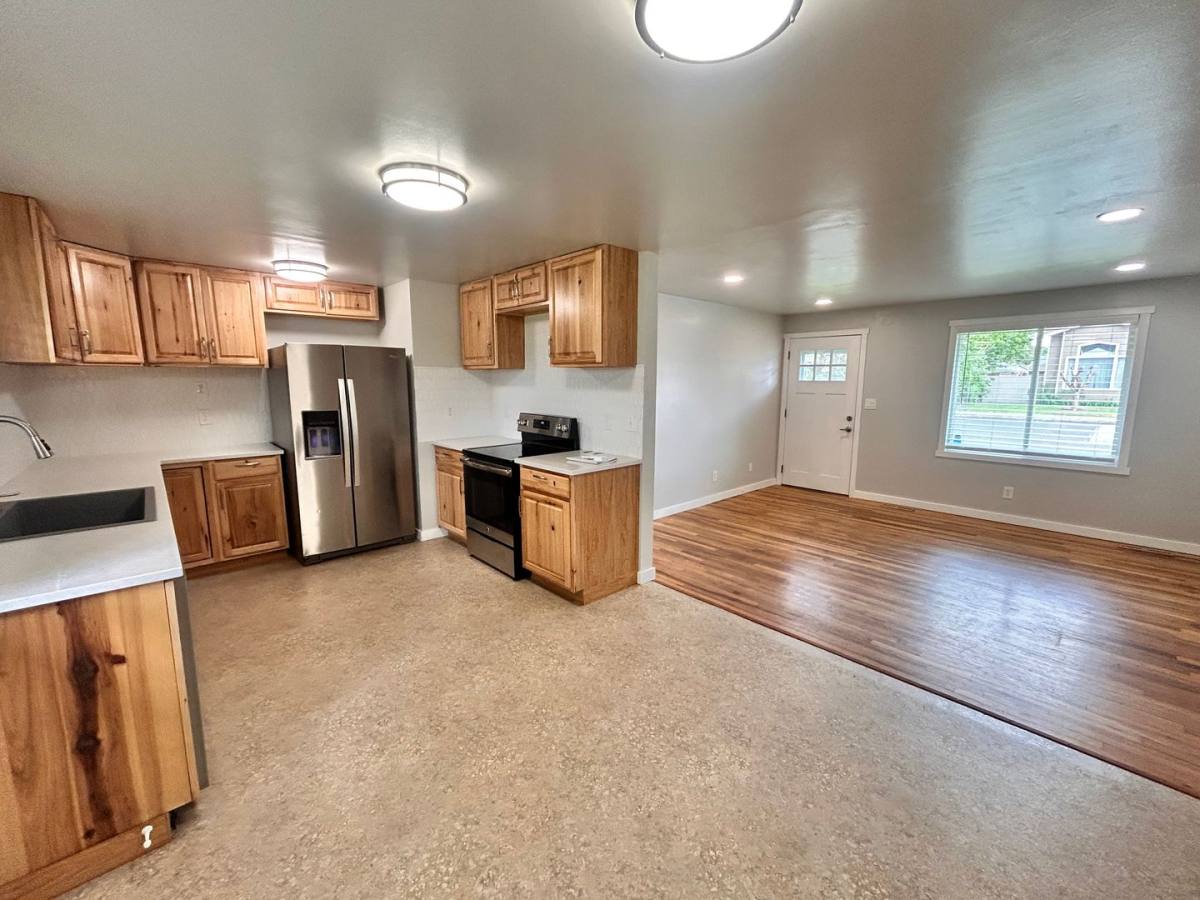 House for rent at 1927 E Marshall Ave, Spokane, WA 99207