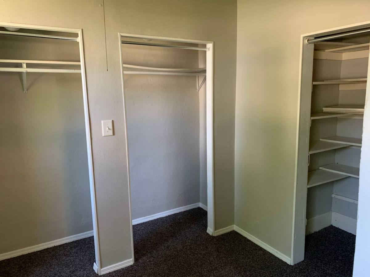 Apartment for rent at 127 W 6th St, Kaukauna, WI 54130