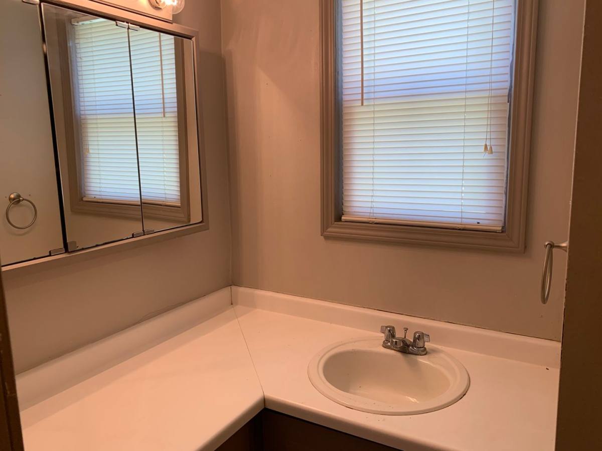 Apartment for rent at 127 W 6th St, Kaukauna, WI 54130