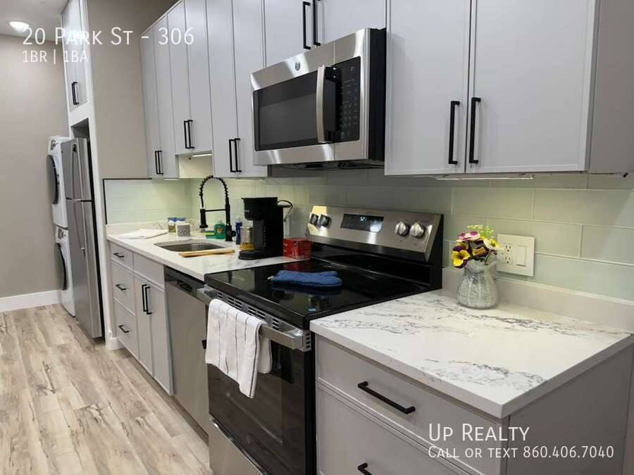 Apartment for rent at 20 Park St, Albany, NY 12207