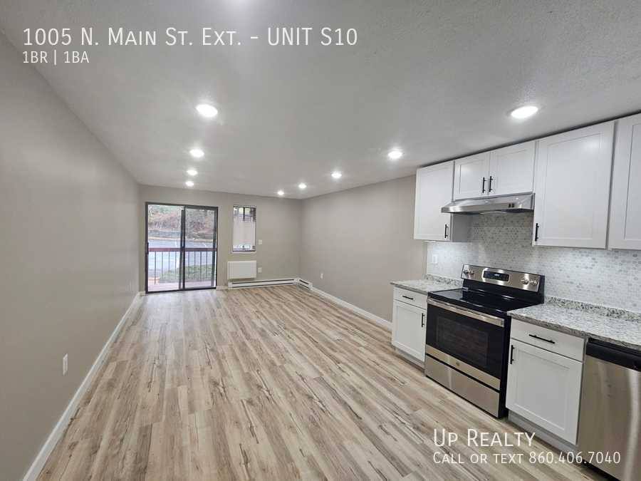 Apartment for rent at 1005 N Main St Extension #S10, Wallingford, CT 06492