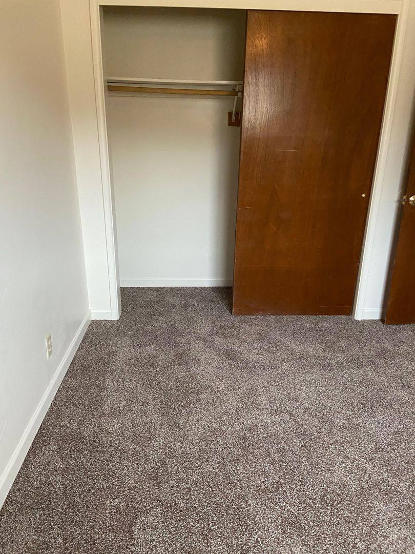 Apartment for rent at 712 4th St, Springfield, OR 97477