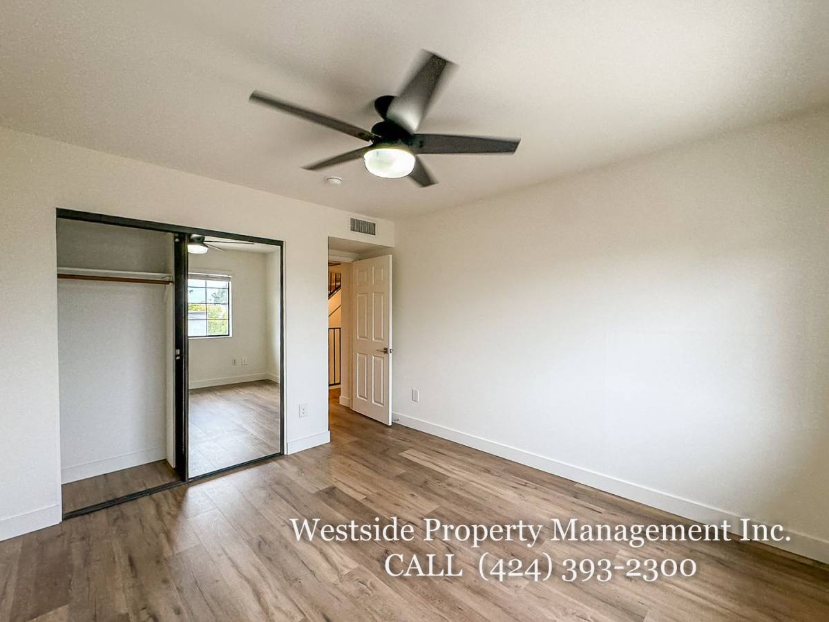 Townhouse for rent at 12506 Pacific Ave #7, Los Angeles, CA 90066