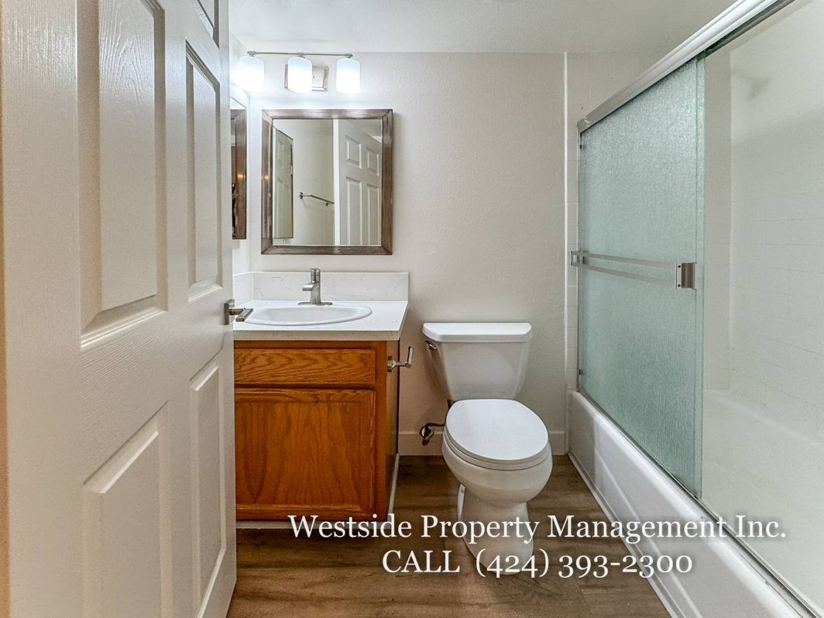 Townhouse for rent at 12506 Pacific Ave #7, Los Angeles, CA 90066