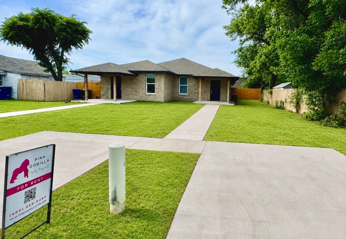 House for rent at 810 W Illinois Ave, Chickasha, OK 73018