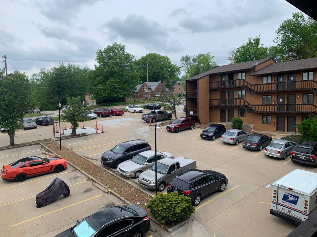 Apartment for rent at 219 Dix Rd, Jefferson City, MO 65109