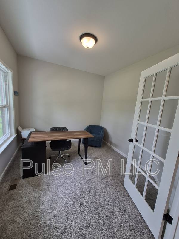 House for rent at 6179 Ballyshannon Dr, Union, KY 41091
