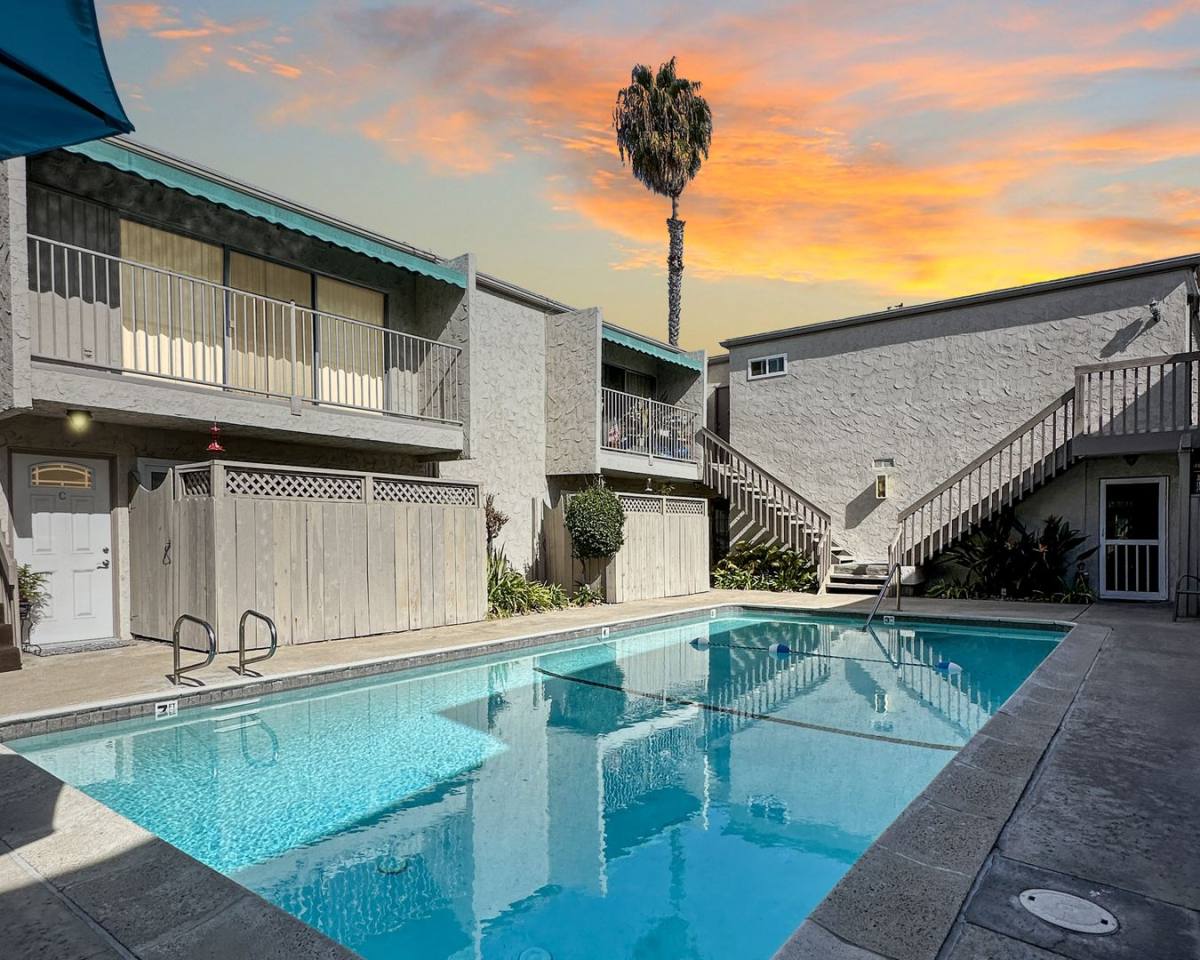 Condo for rent at 4404 Bond St, San Diego, CA 92109