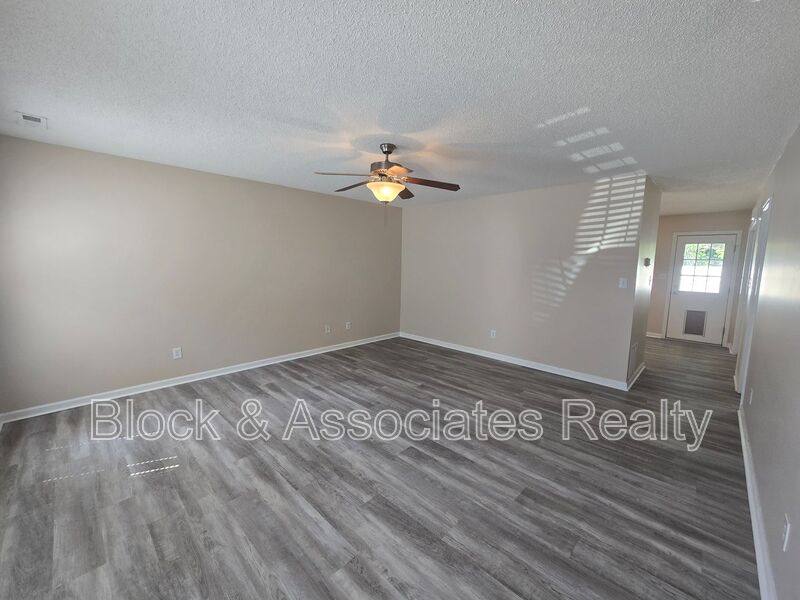 Townhouse for rent at 108 Maple Grove, High Point, NC 27263