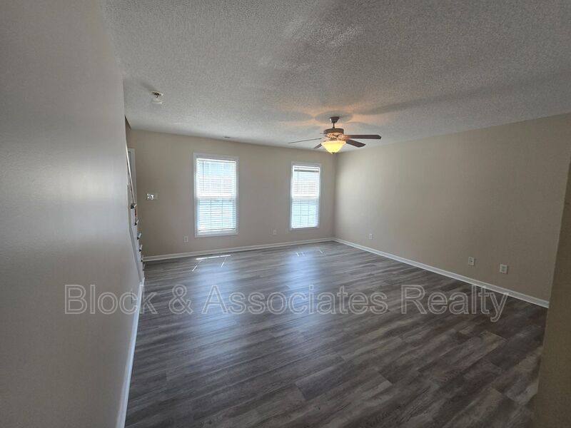 Townhouse for rent at 108 Maple Grove, High Point, NC 27263