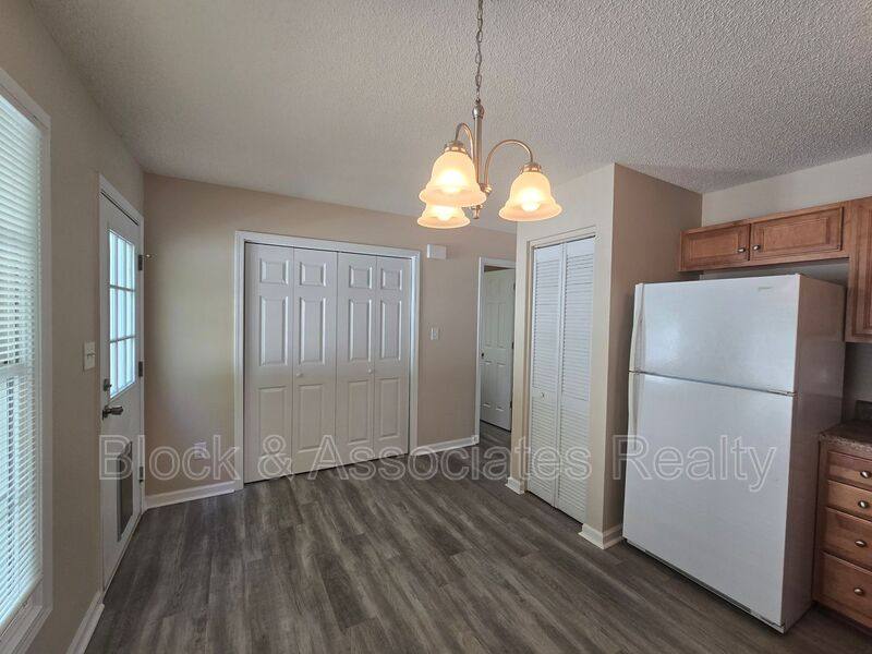 Townhouse for rent at 108 Maple Grove, High Point, NC 27263