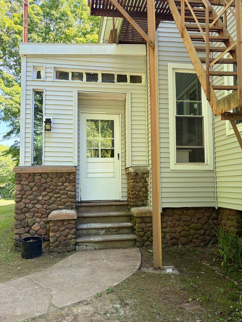 Apartment for rent at 45 Wellman Rd, Manchester, CT 06040