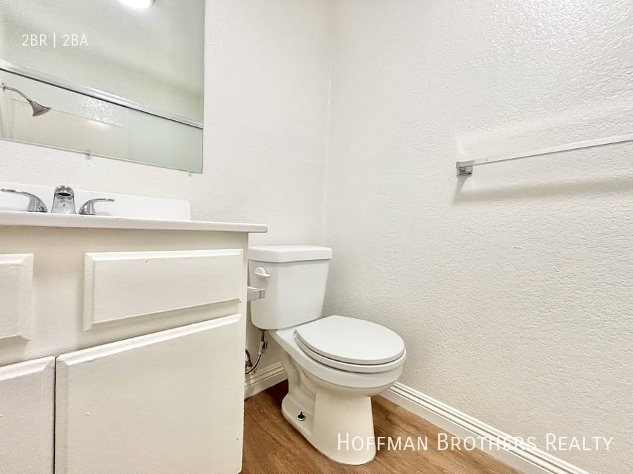 Apartment for rent at 10346 Commerce Ave #9, Tujunga, CA 91042