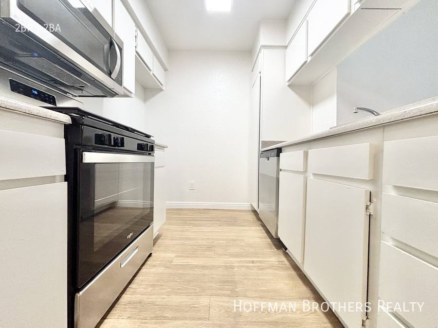 Apartment for rent at 10346 Commerce Ave #9, Tujunga, CA 91042