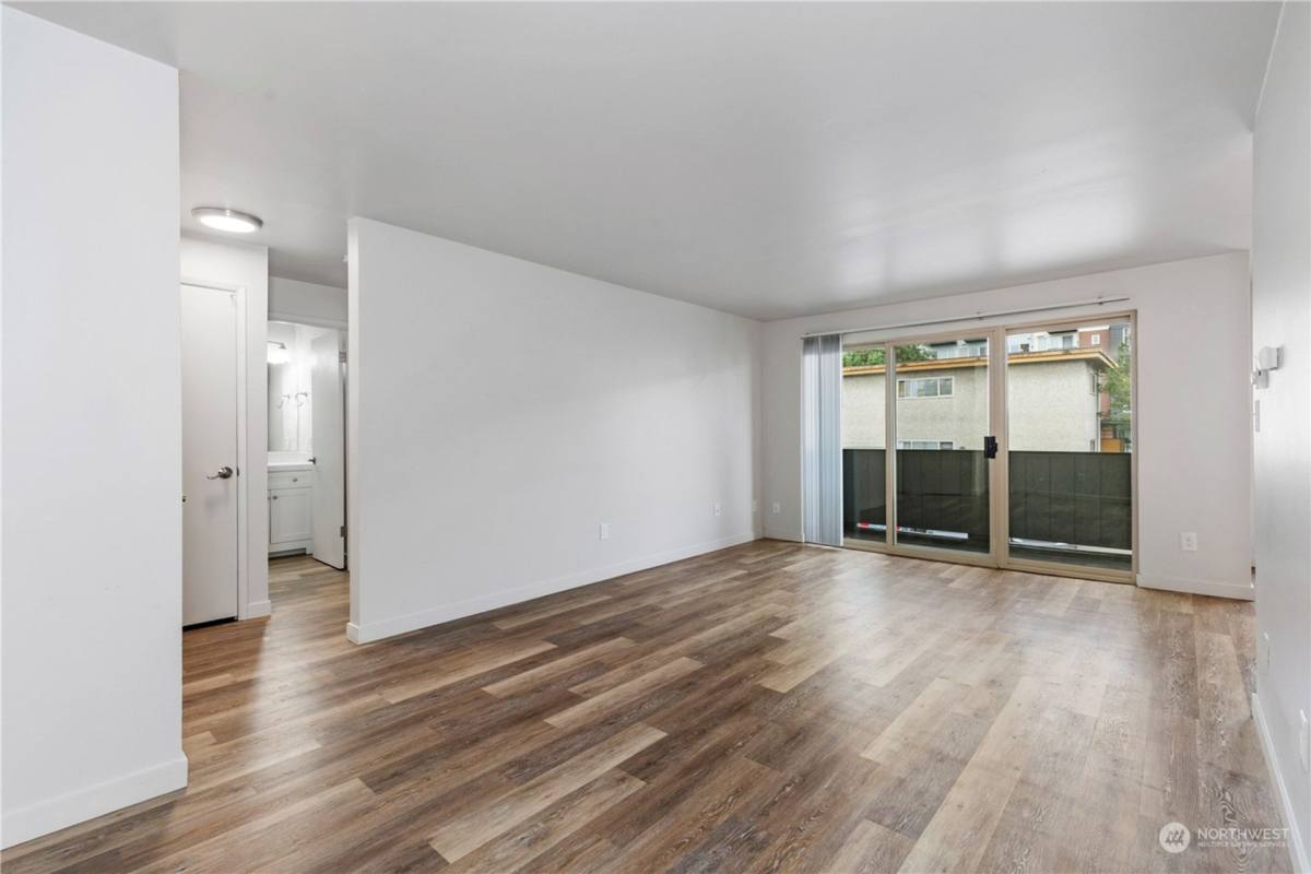 Apartment for rent at 12333 33rd Ave NE, Seattle, WA 98125