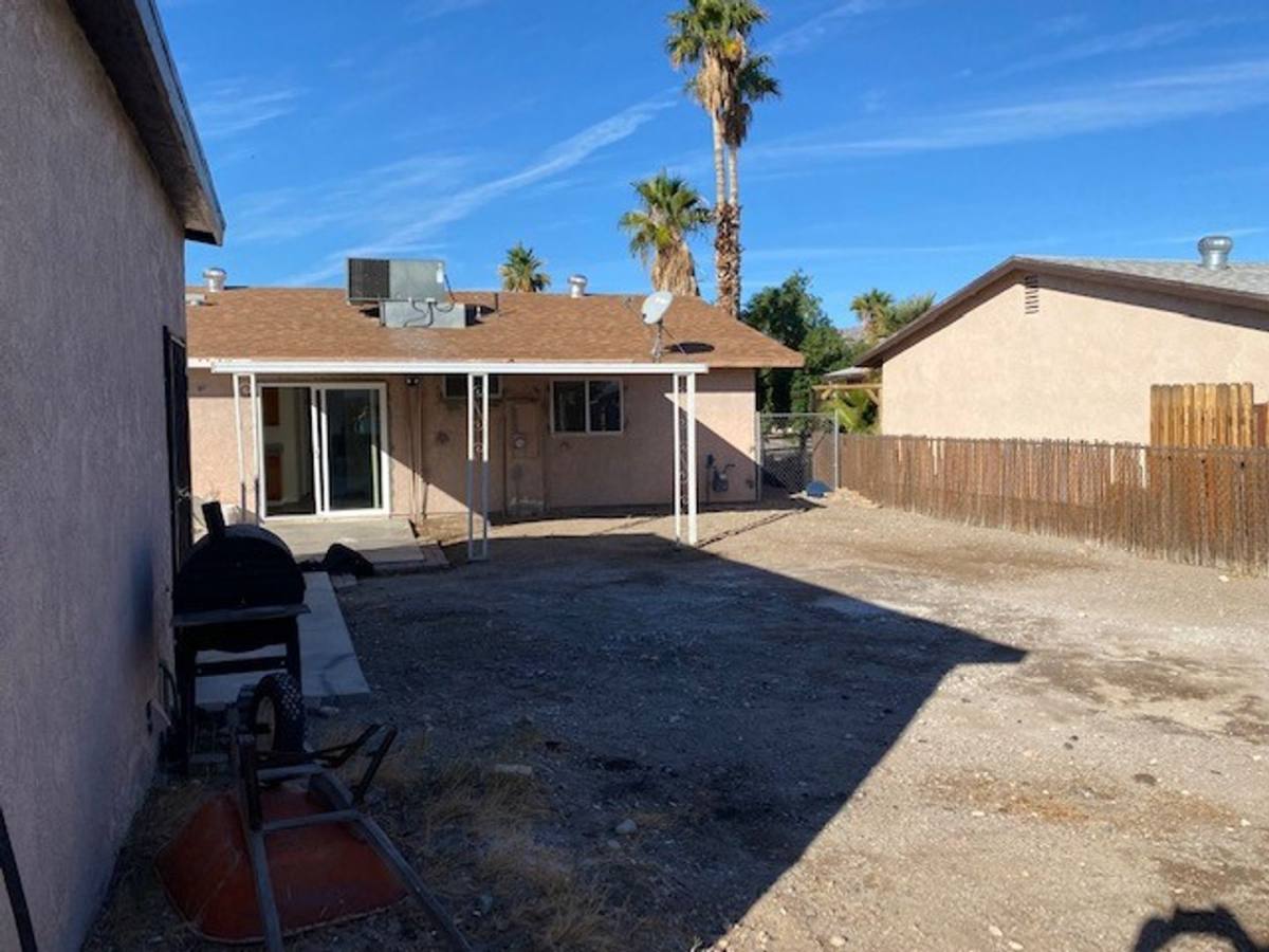 House for rent at 1460 Tonto Dr, Bullhead City, AZ 86442