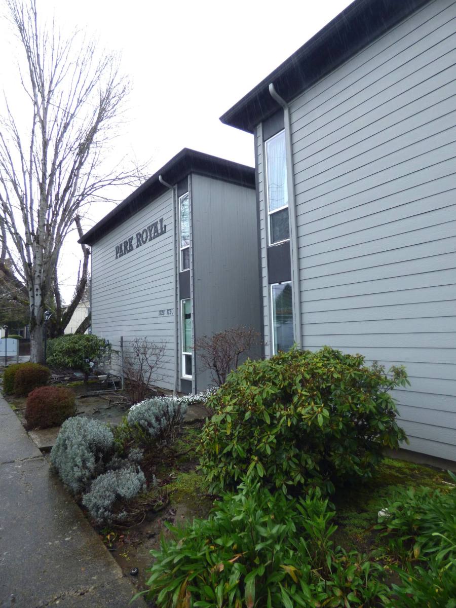Apartment for rent at 1728 Park Ave NE, Salem, OR 97301