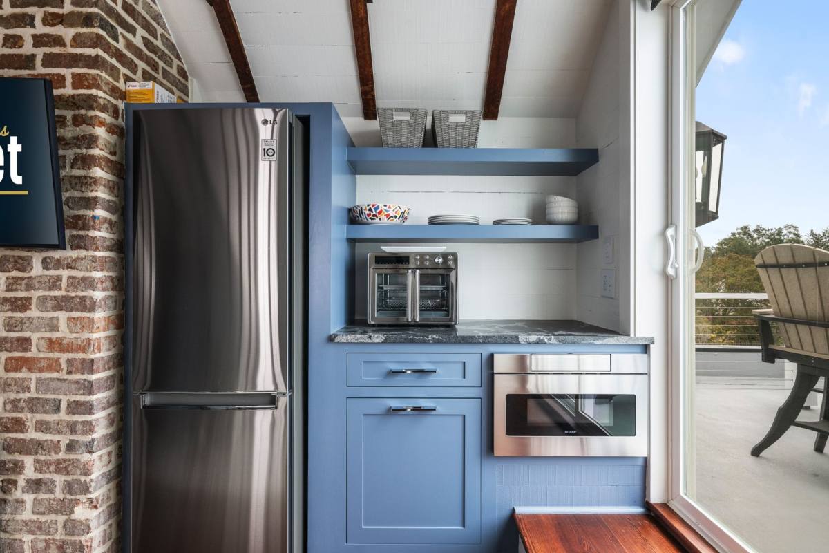 Apartment for rent at 135 Broad St #C, Charleston, SC 29401