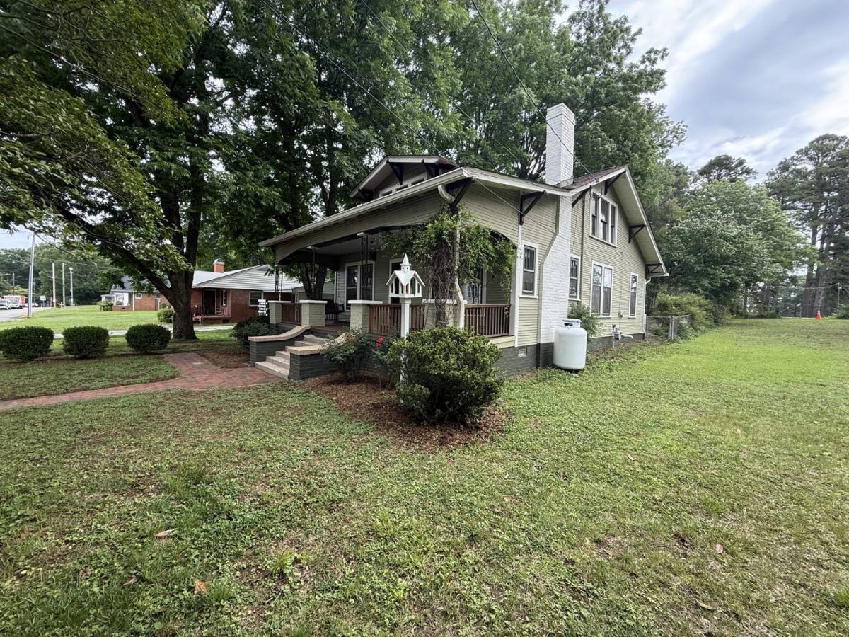 House for rent at 230 Grand Ave, Raleigh, NC 27606