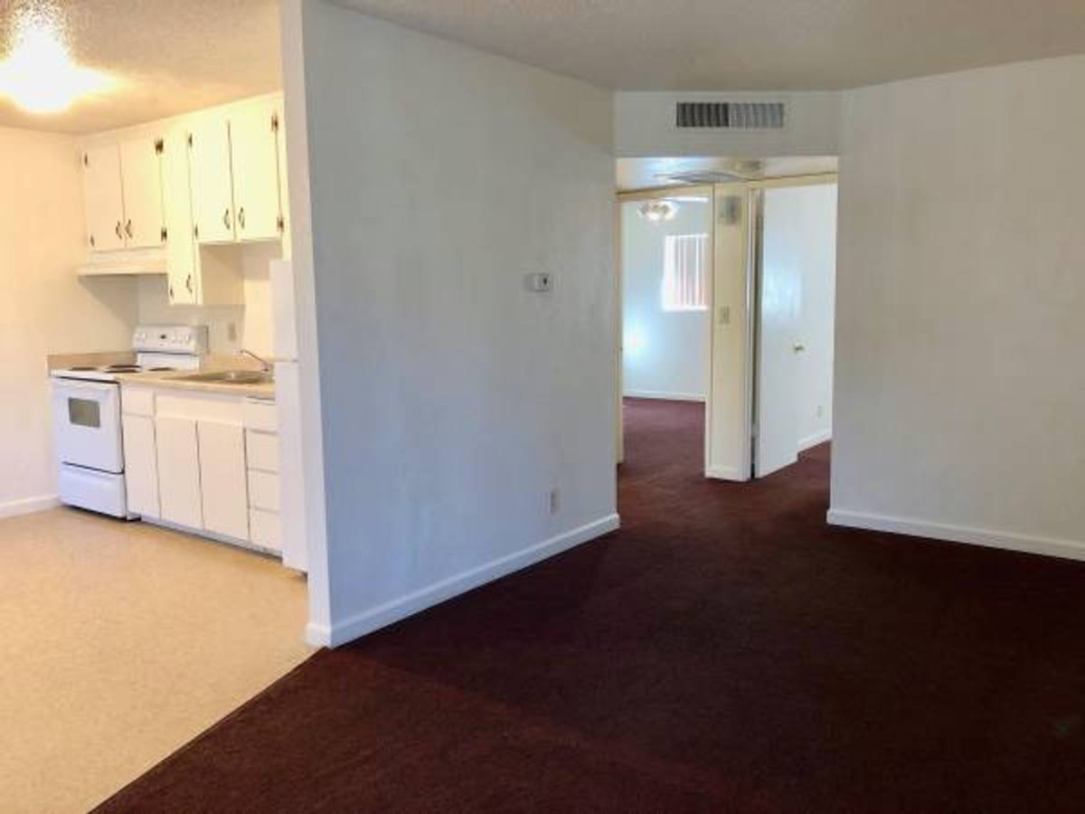 Apartment for rent at 202 W Dakota Ave, Fresno, CA 93705