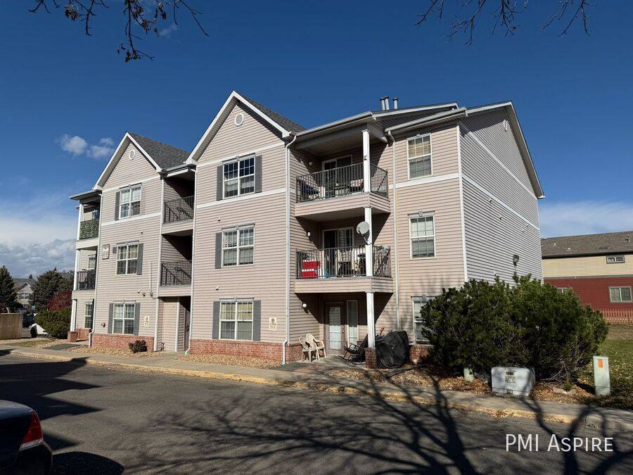 Apartment for rent at 321 Quail Rd, Longmont, CO 80501