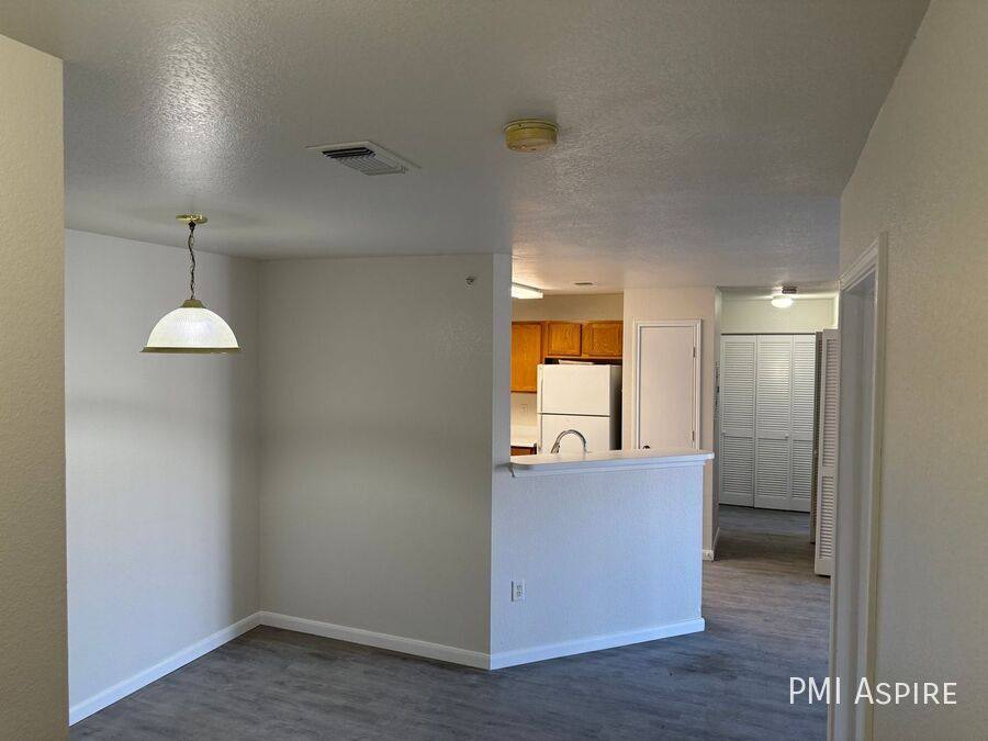 Apartment for rent at 321 Quail Rd, Longmont, CO 80501
