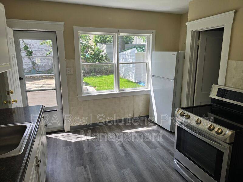Apartment for rent at 2609 Hood, Cleveland, OH 44109