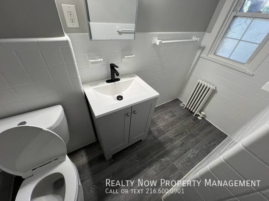 Apartment for rent at 2481 Noble Rd #G11, Cleveland, OH 44121